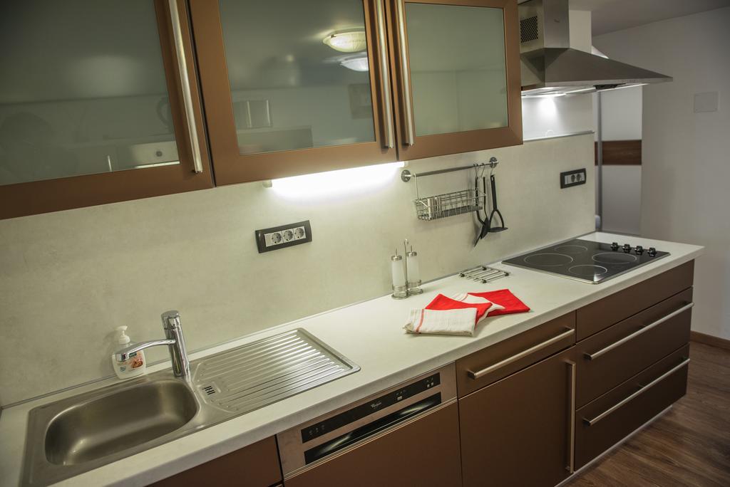 Apartment Arpa Ljubljana Buitenkant foto